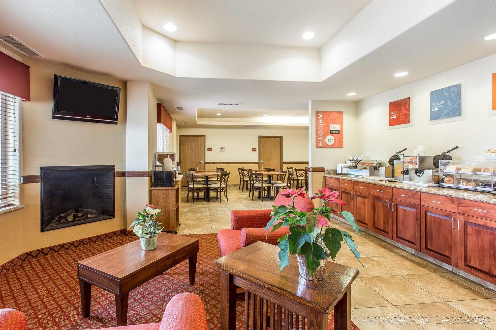 Comfort Inn & Suites Райфъл Екстериор снимка