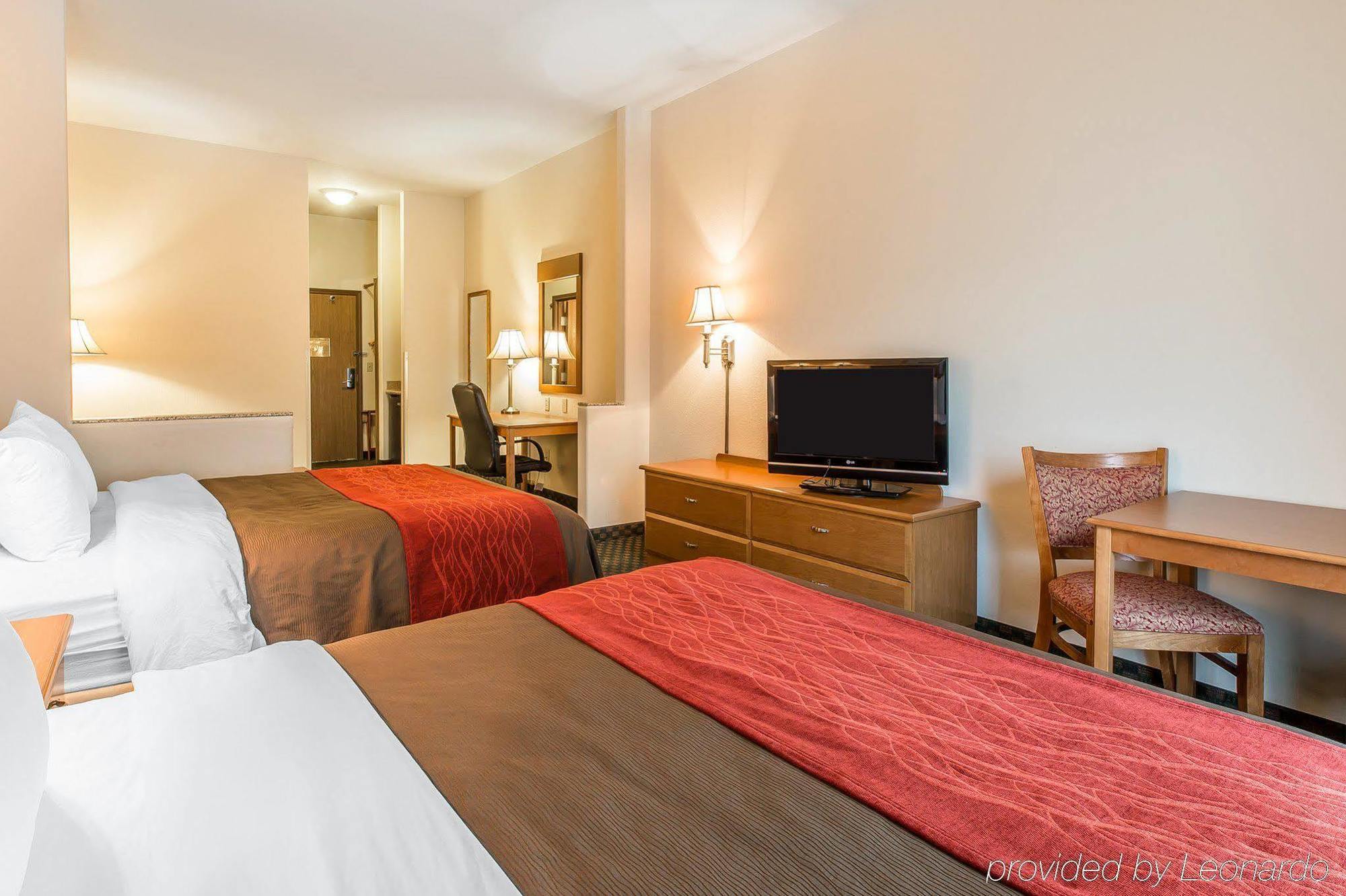Comfort Inn & Suites Райфъл Екстериор снимка
