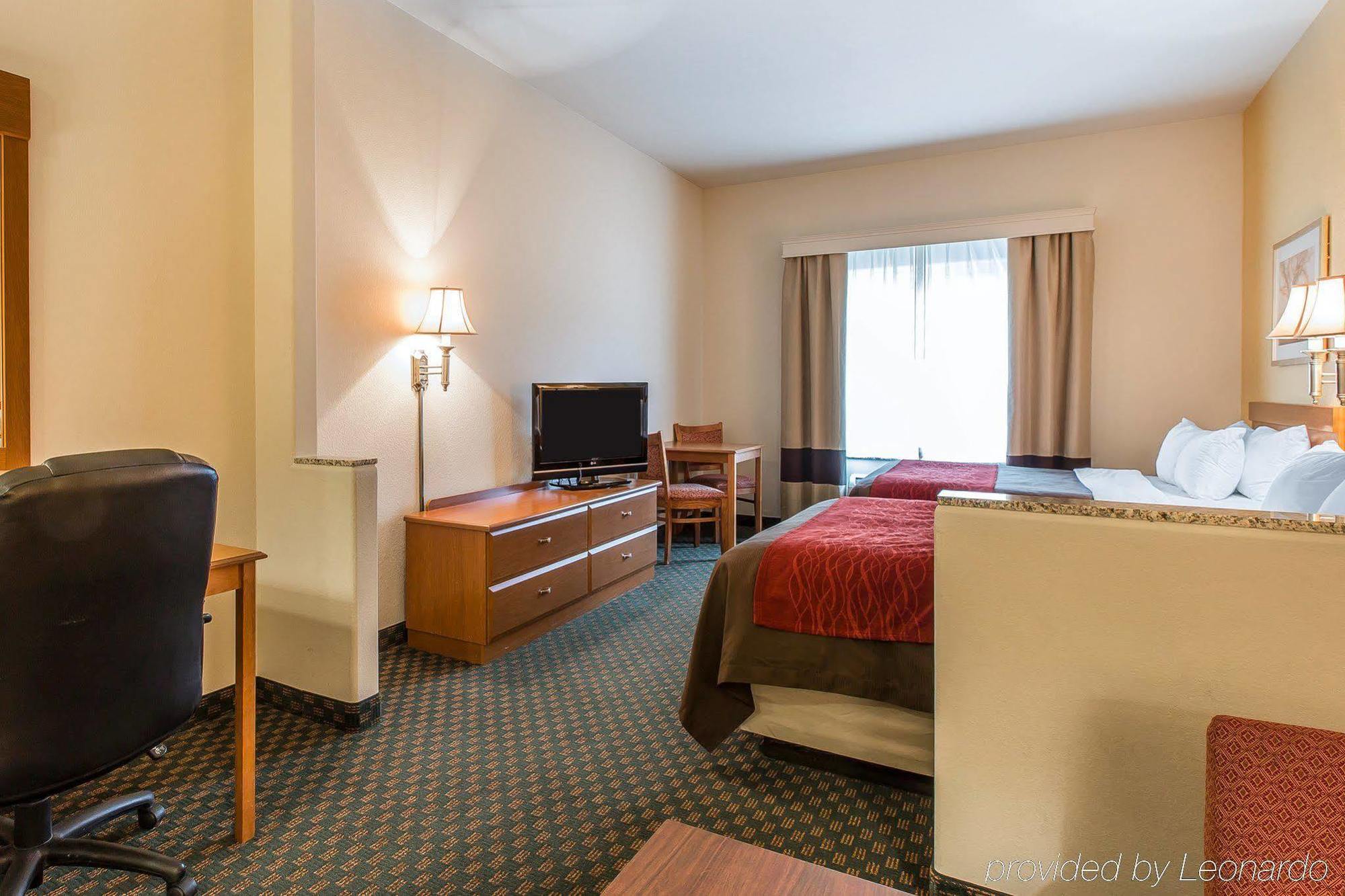 Comfort Inn & Suites Райфъл Екстериор снимка